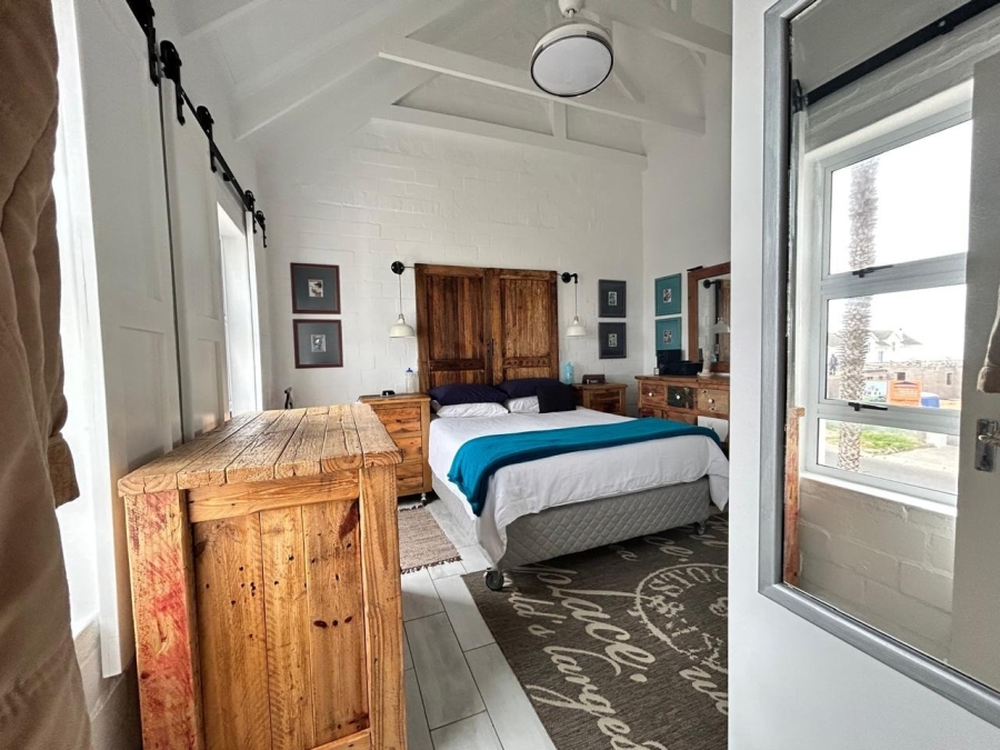 3 Bedroom Property for Sale in Britannia Bay Western Cape